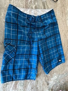 Quiksilver Blue Plaid Men's Hybrid Boardshorts
